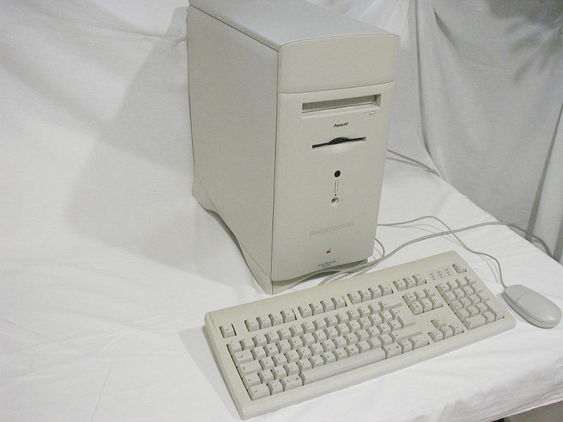 Apple Powermac 6500-250 (2).jpg